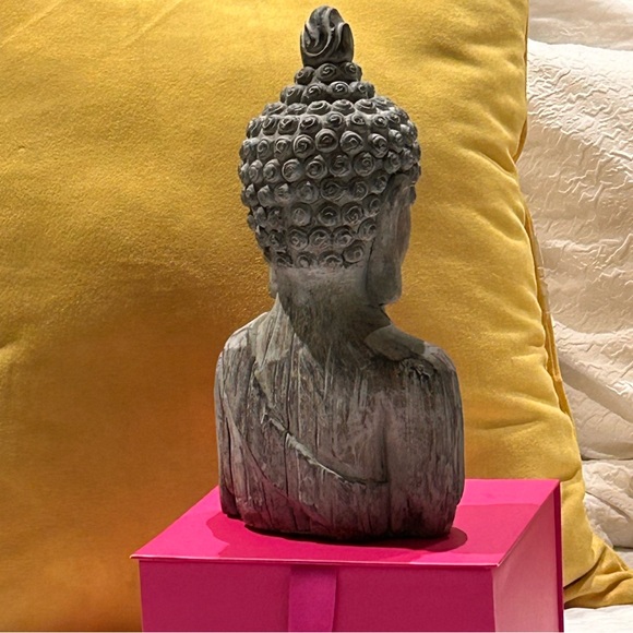 Elegant Gray/Beige Buddha Statue - Picture 4 of 8